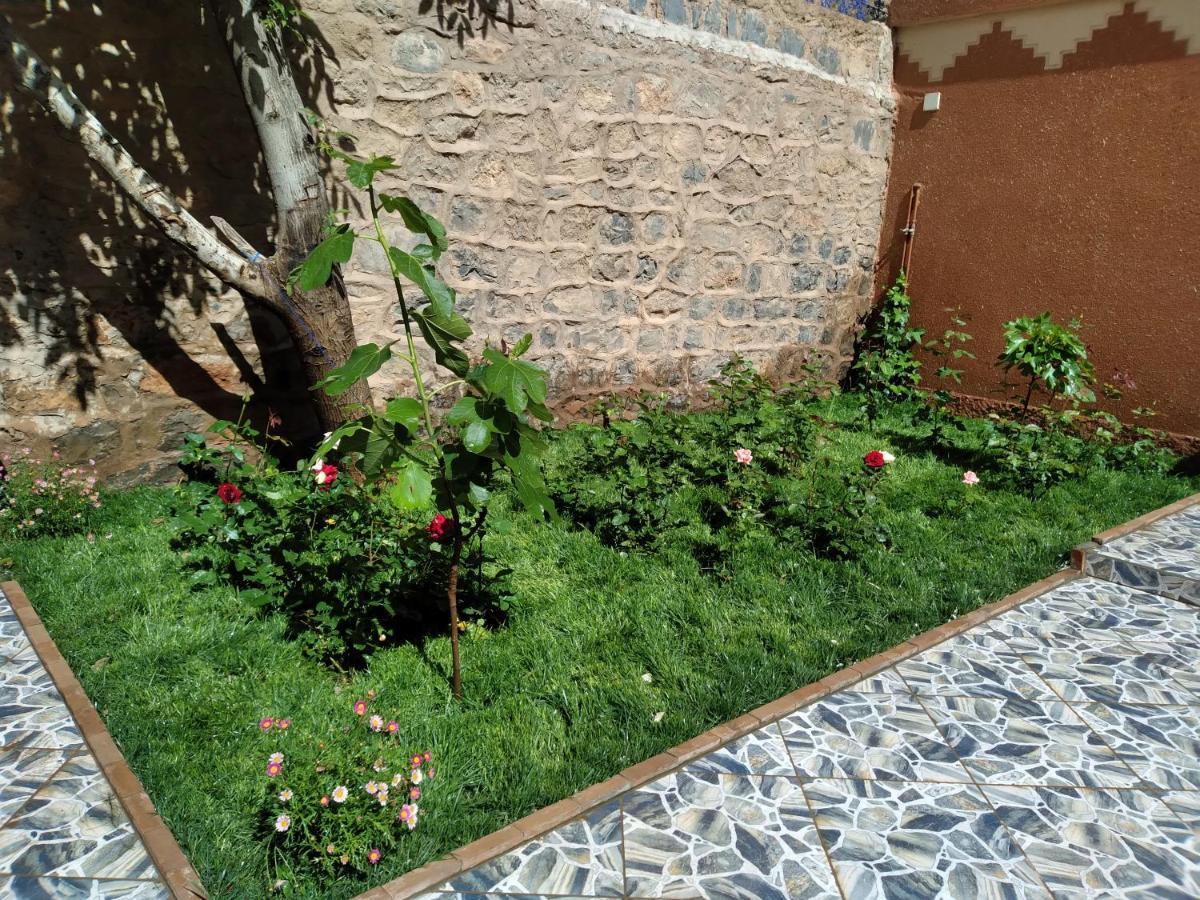 Berbere De La Montagne Hotel Imdiazene エクステリア 写真