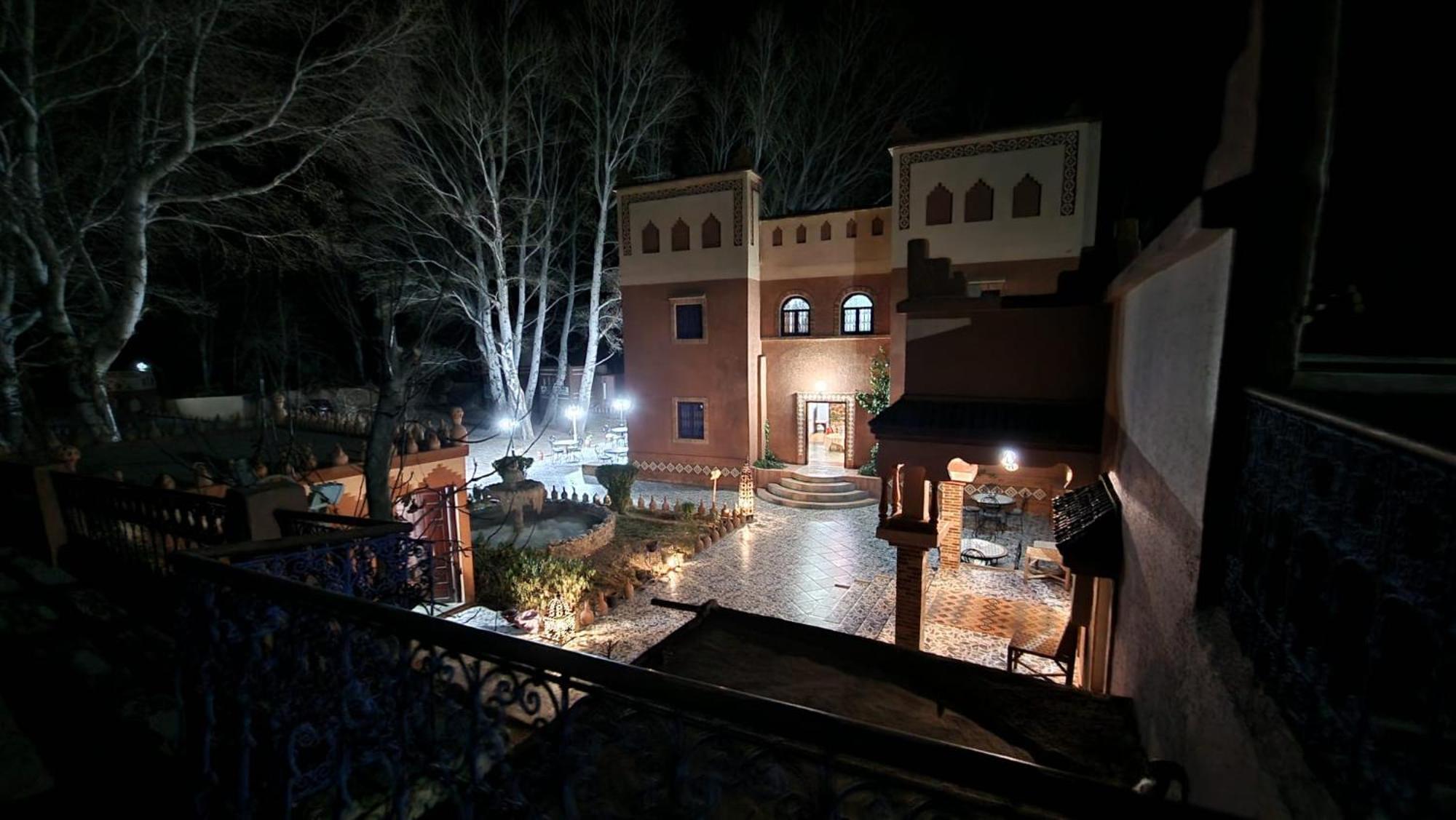 Berbere De La Montagne Hotel Imdiazene エクステリア 写真
