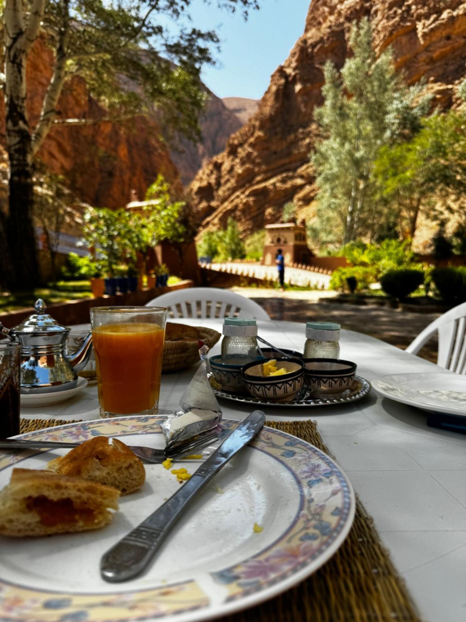 Berbere De La Montagne Hotel Imdiazene エクステリア 写真